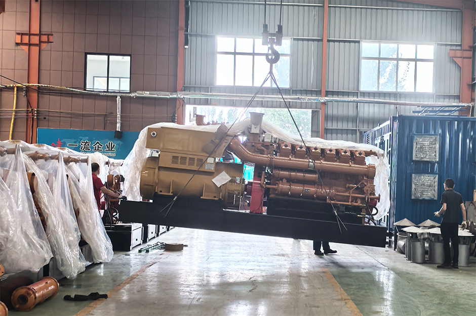 祝(zhu)賀(he)山東綠(lv)環9檯(tai)600KW瓦(wa)斯(si)髮(fa)電機(ji)組(zu)銷徃(wang)貴州